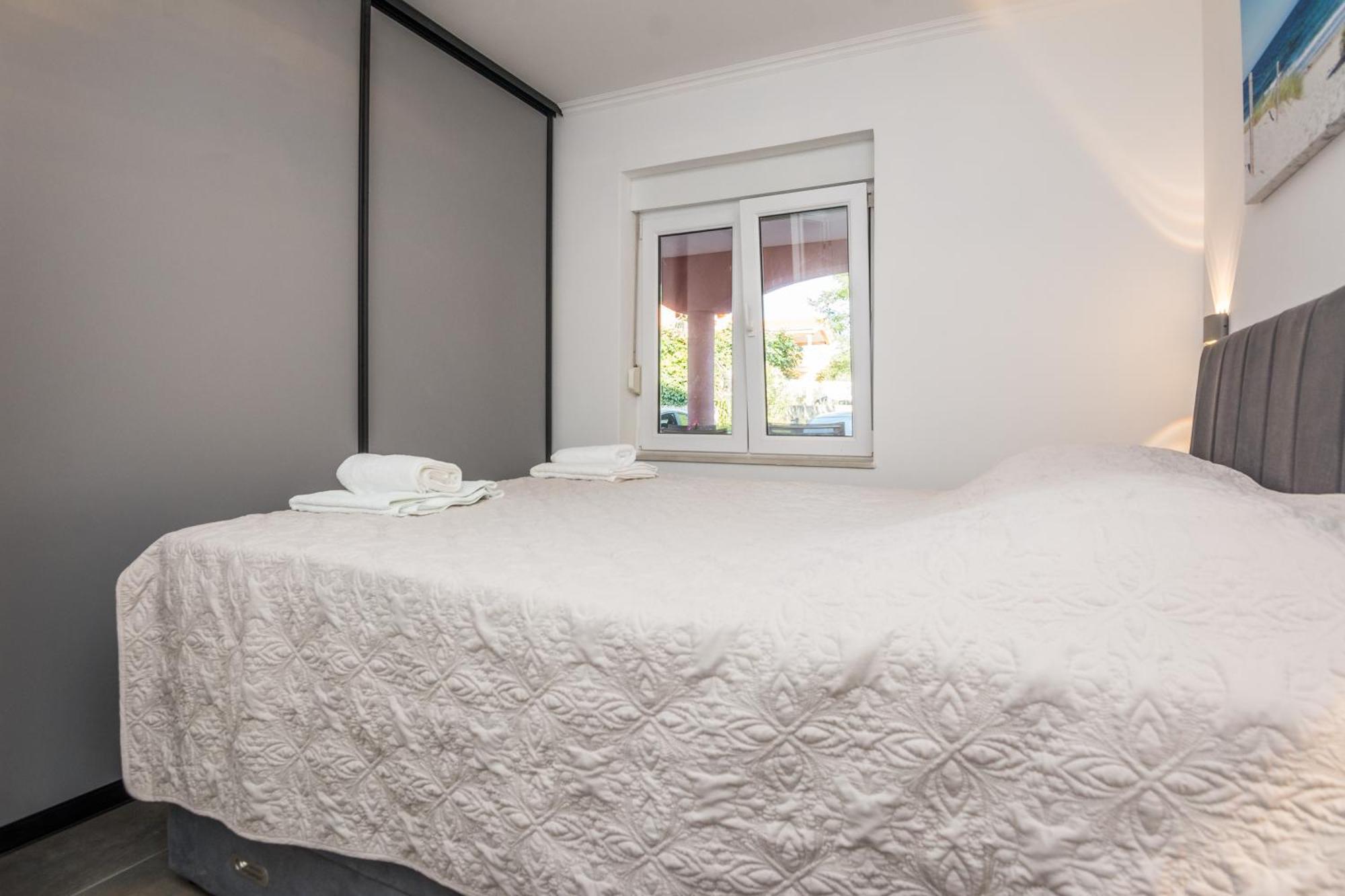 Apartments Trogrlic Privlaka  Eksteriør bilde